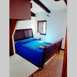  Apartment Large 3 Flat Rialto Italy