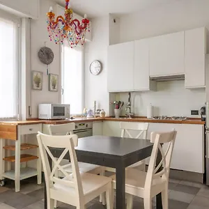  Apartment Bnbutler - Riccardo Galli - Incantevole Appartamento, A Casa Vostra! Italy