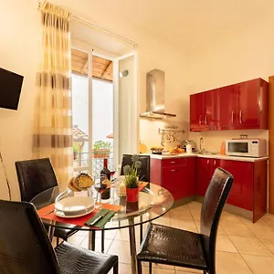  Apartment Terrazza Foscolo - Flo Italy