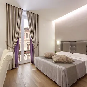 Boutique 4*, Ρώμη Ιταλία